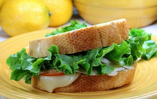 2014年餐饮加盟热门之选 巴国鸡煲香辣馆，专业餐饮管理助力创业成功